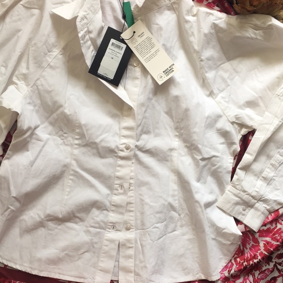 White puff sleeve blouse NWT - Picture 3 of 5